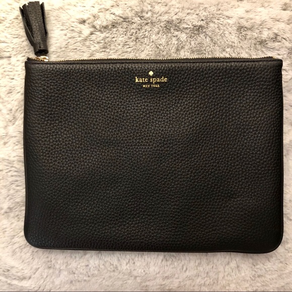 kate spade Handbags - Kate Spade Gia Chester Street Pouch